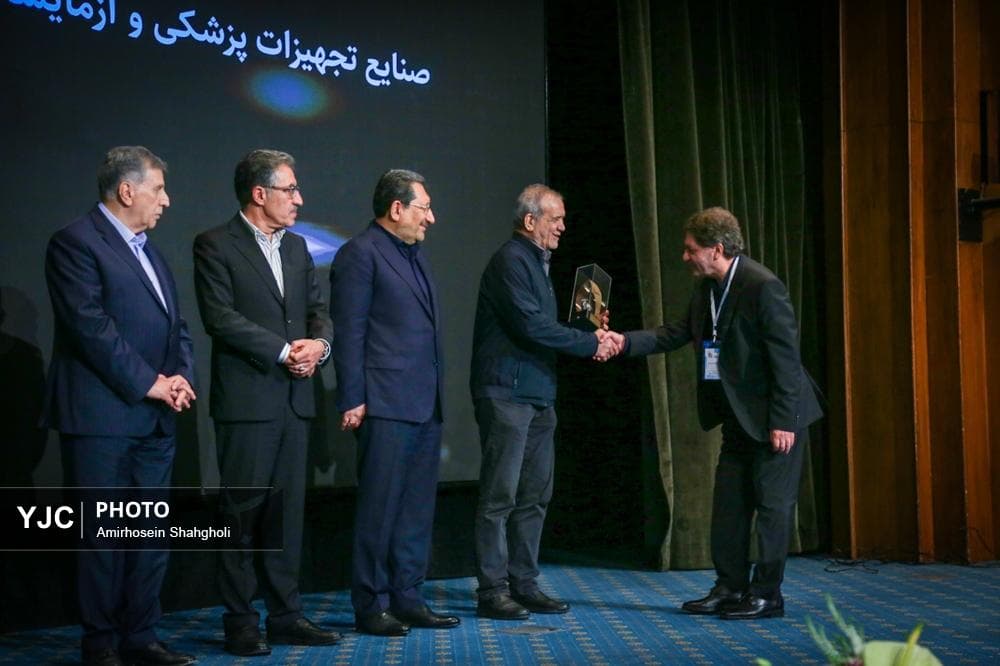 گرامیداشت روز ملی صنعت و معدن با حضور رئیسجمهور